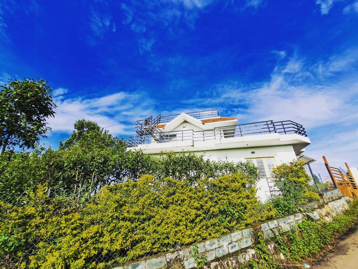 Ghar - Homestay, Where Family Lives Together *